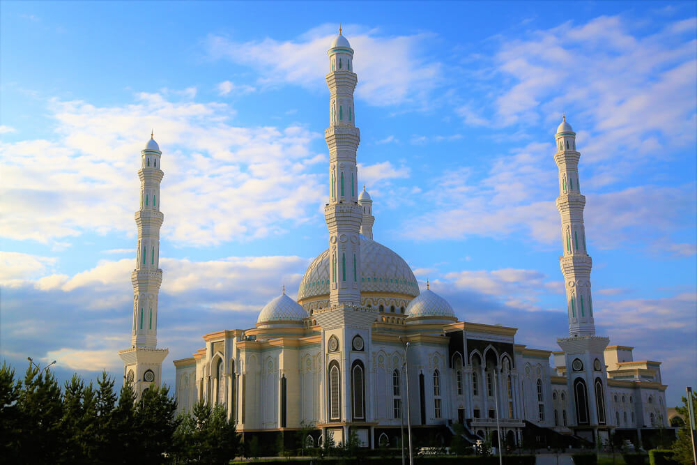 kazakhstan mosque